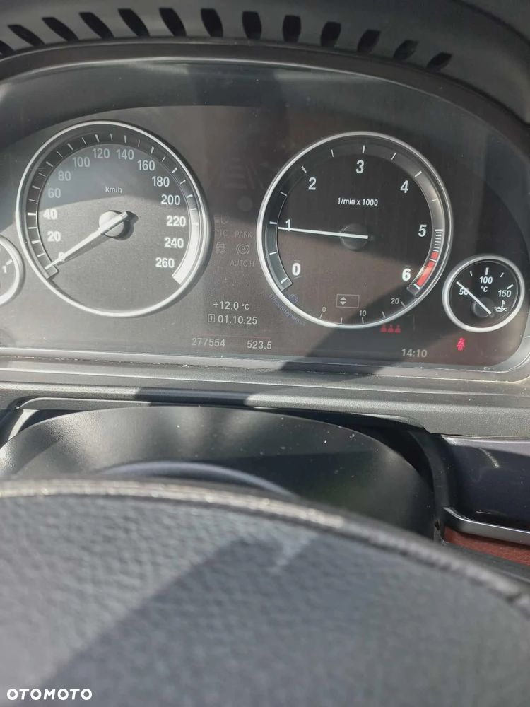 BMW Seria 5 520d Luxury Line - 4