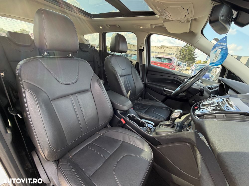 Ford Kuga 2.0 TDCi Powershift 4WD Titanium - 10