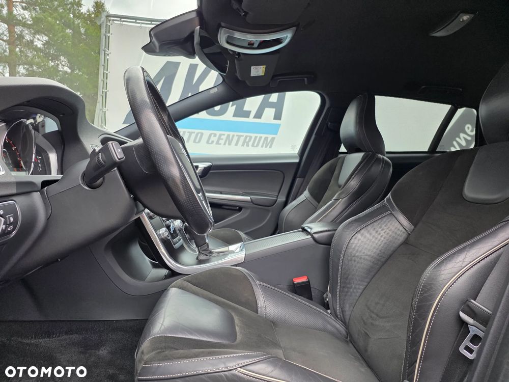 Volvo V60 T4 Geartronic R-Design - 16