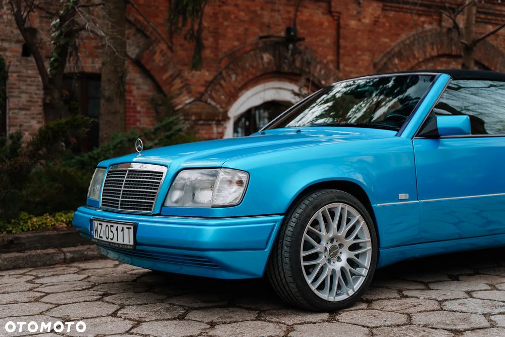 Mercedes-Benz Klasa E 200 - 3