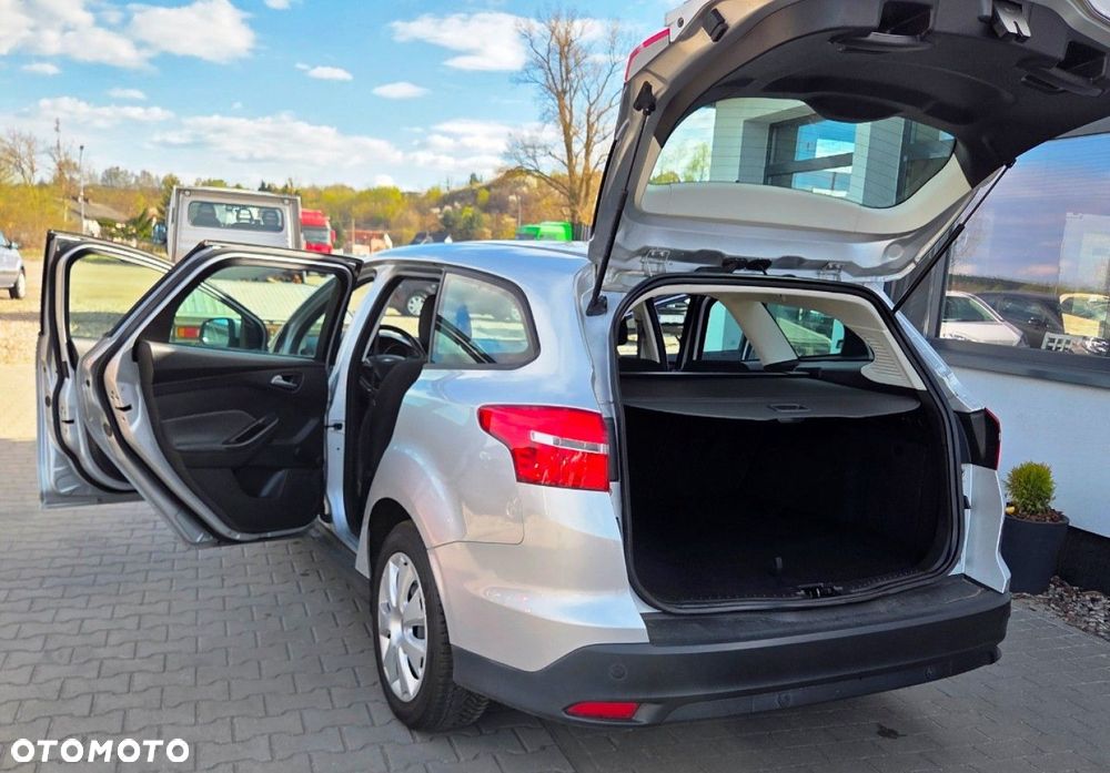 Ford Focus - 25