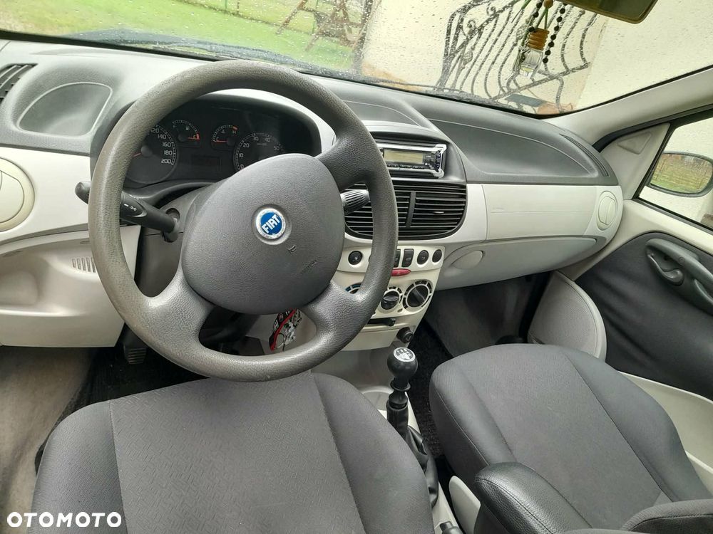 Fiat Punto - 8
