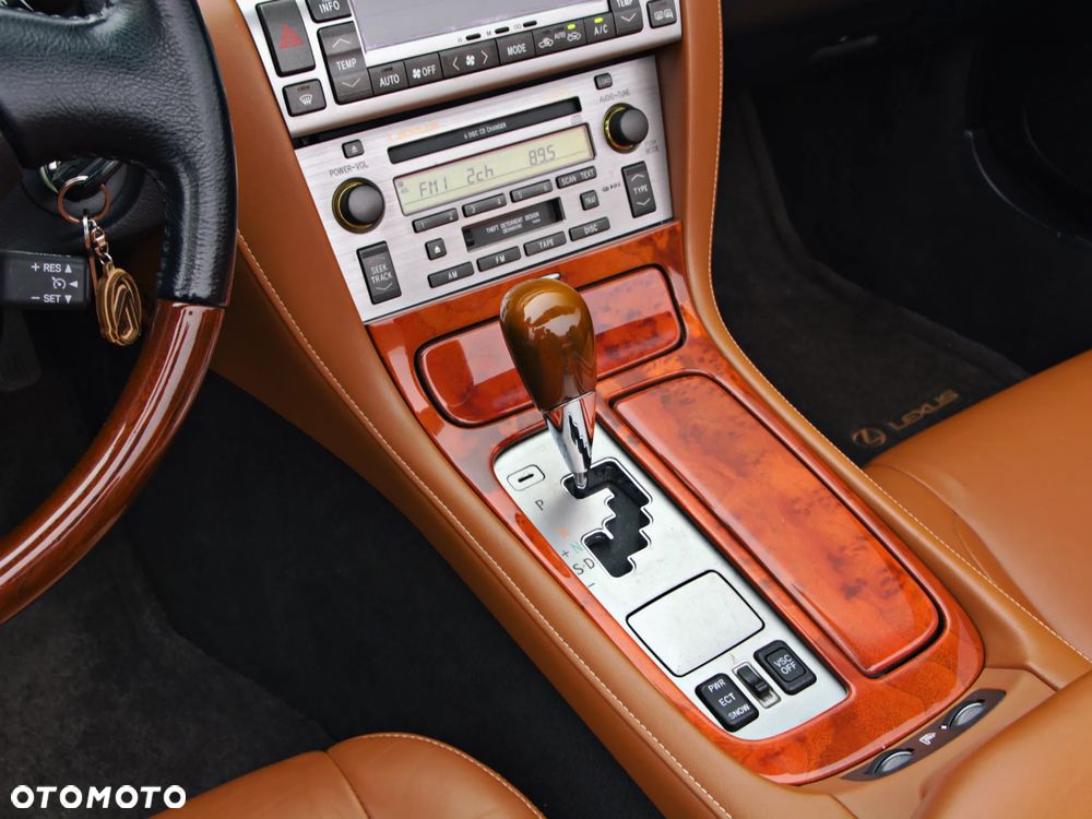 Lexus SC Prestige - 27