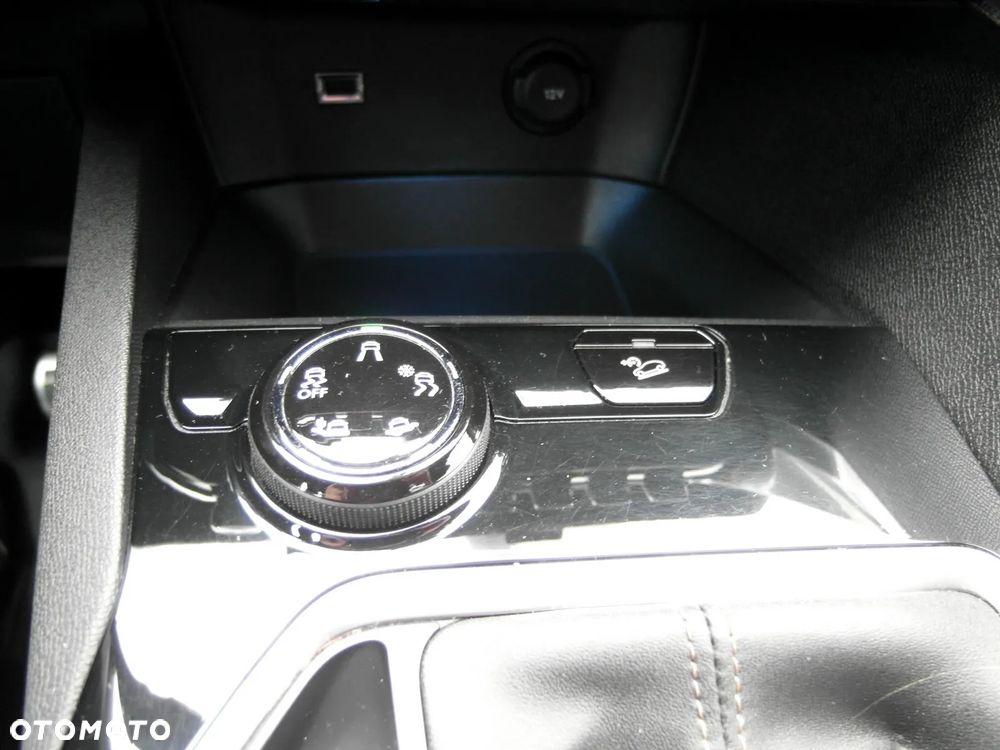 Peugeot 3008 HDi FAP 150 Platinum - 30