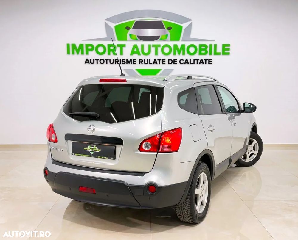 Nissan Qashqai+2 - 12