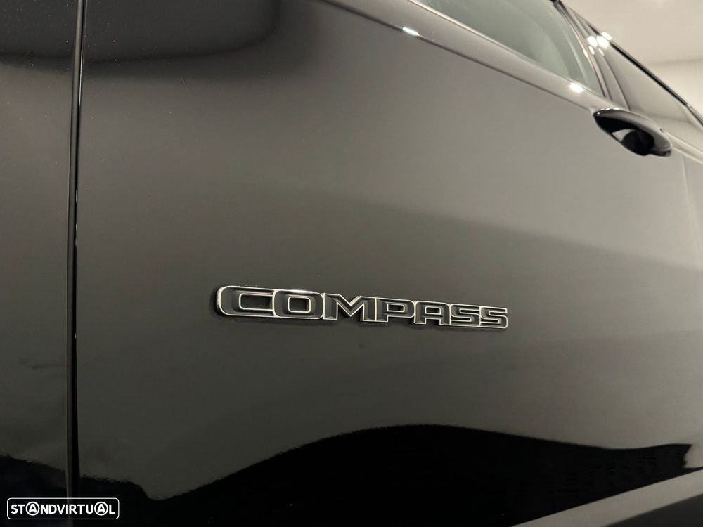 Jeep Compass 2.0 M-Jet Limited Auto - 21