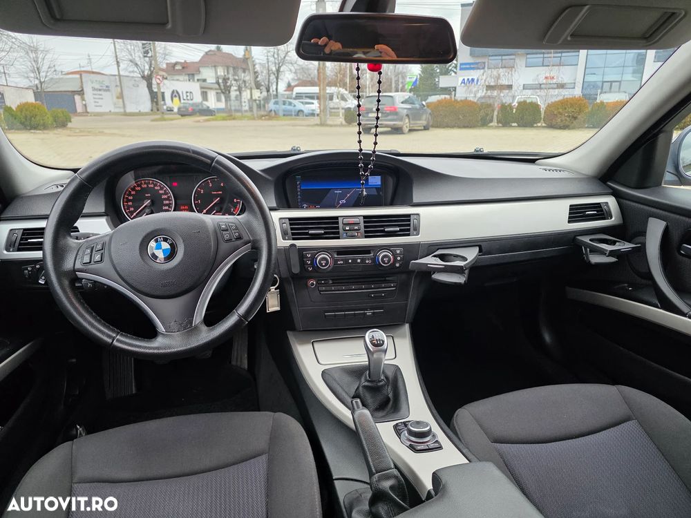 BMW Seria 3 318i Edition Sport - 7