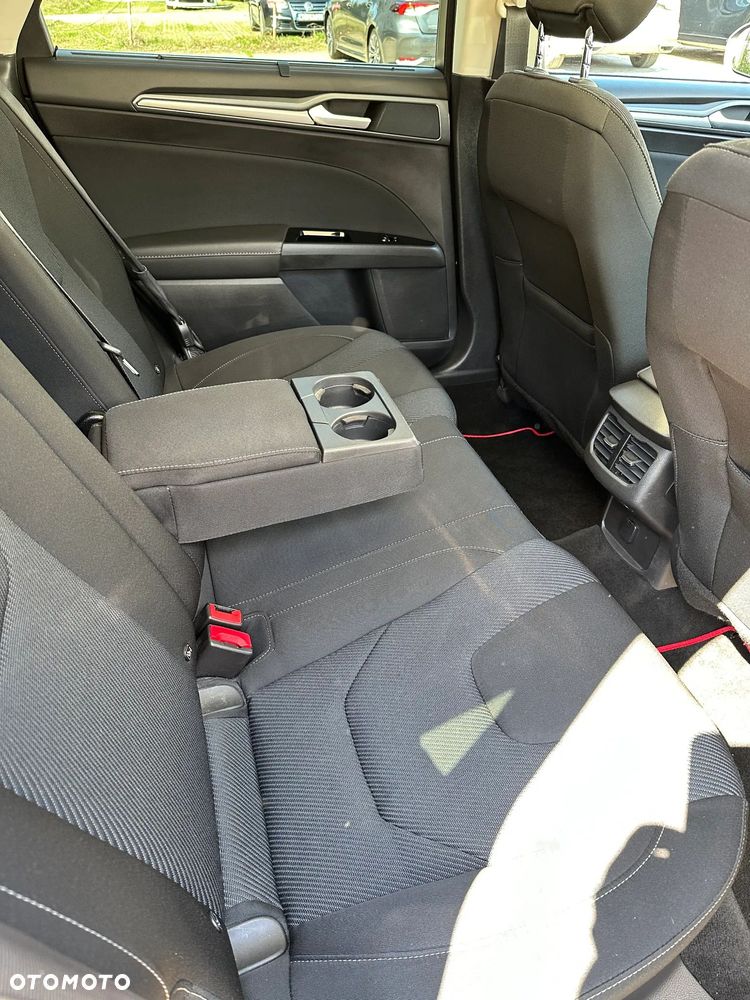 Ford Mondeo 2.0 TDCi Bi-Turbo Titanium PowerShift - 19