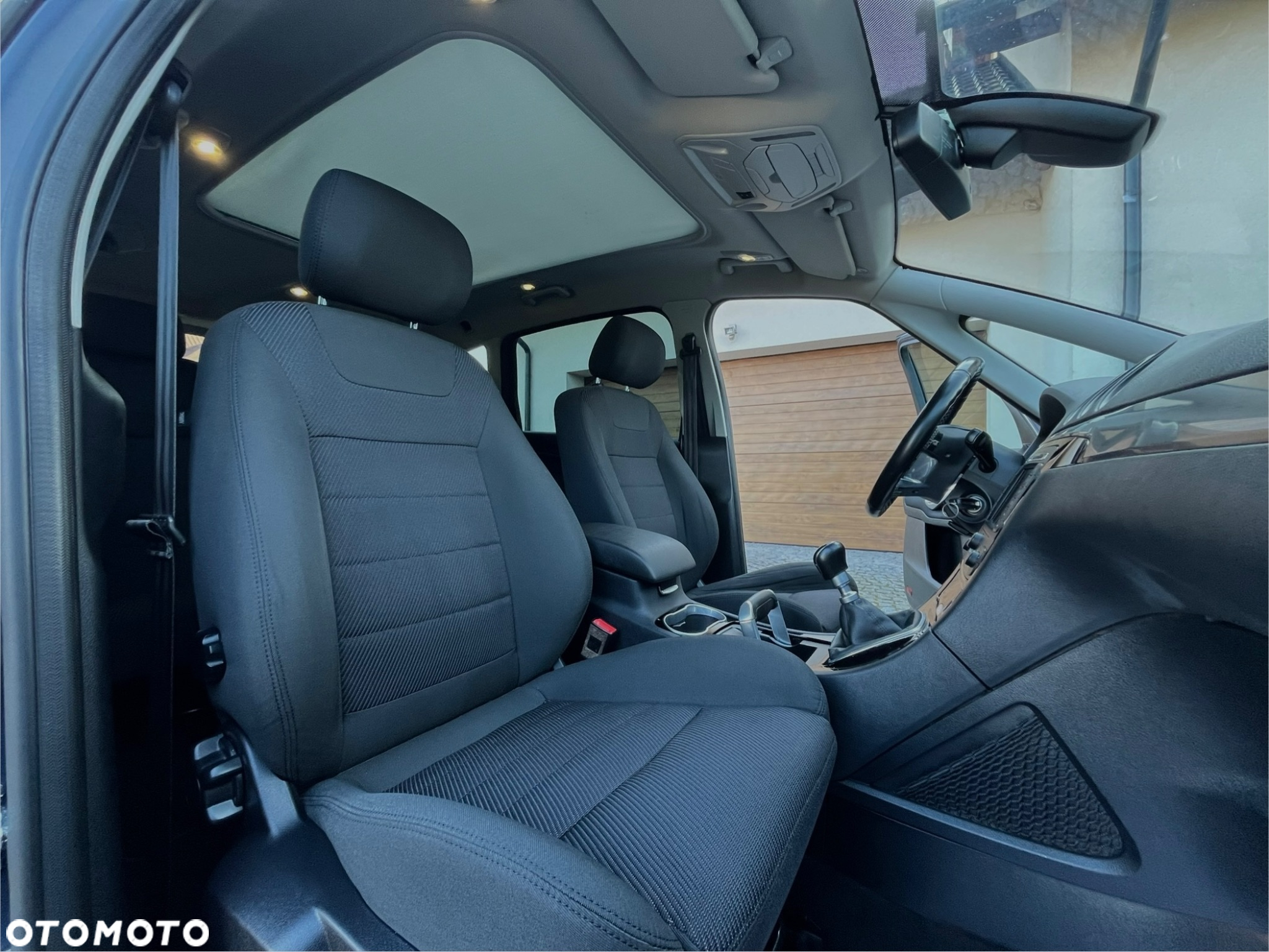 Ford S-Max 2.0 TDCi DPF Ambiente - 20