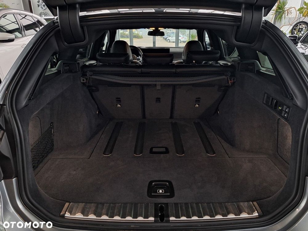 BMW Seria 3 320d xDrive M Sport sport - 17