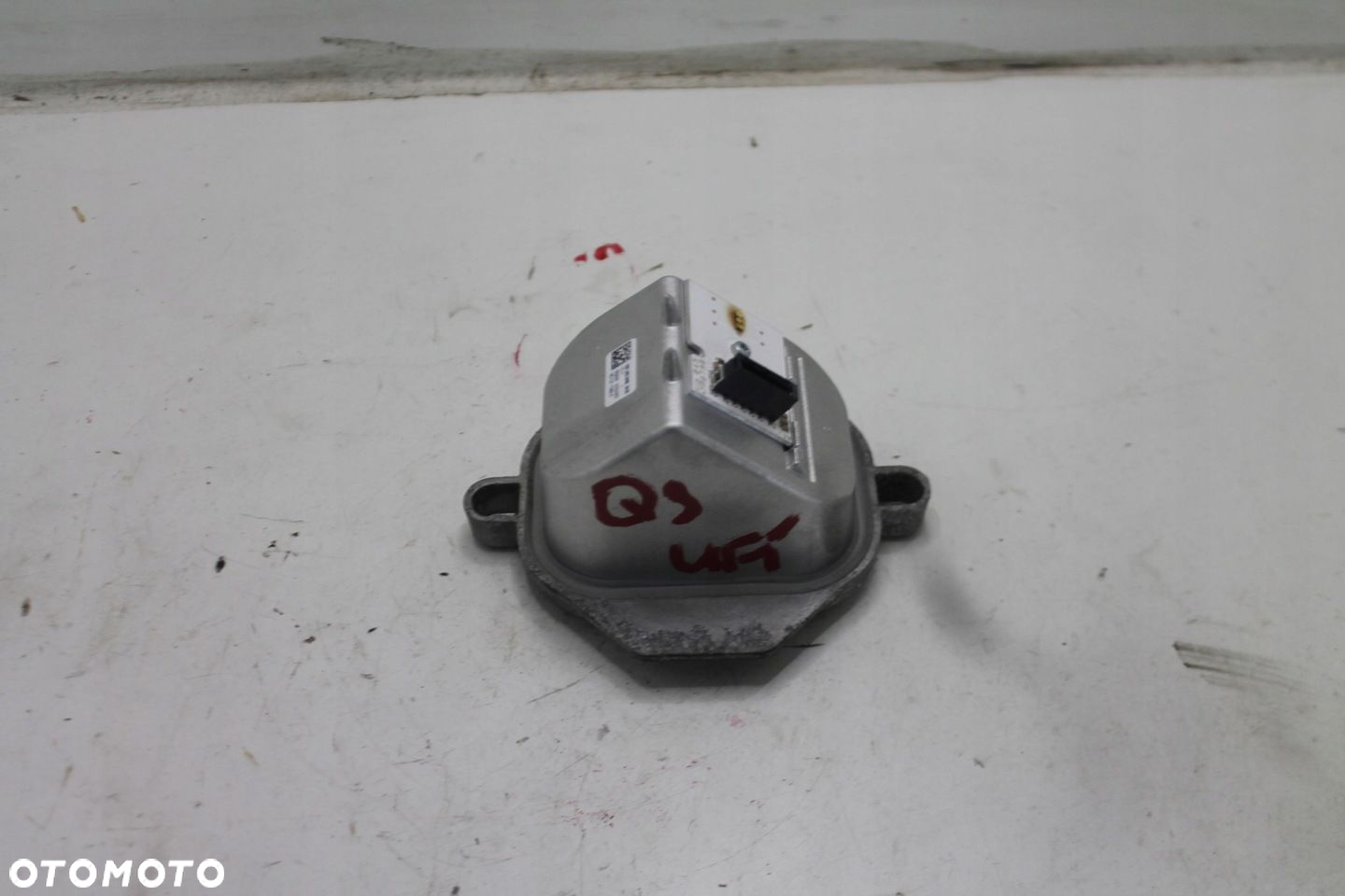 PRZETWORNICA MODUŁ LAMPY LED 1001.002.0480 AUDI Q3 I 8U 11-18 - 2