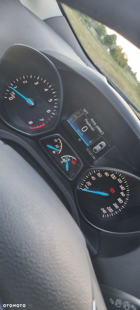 Ford Kuga 1.5 EcoBoost 2x4 Titanium - 13