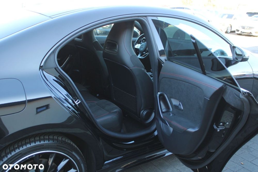 Mercedes-Benz CLA - 30