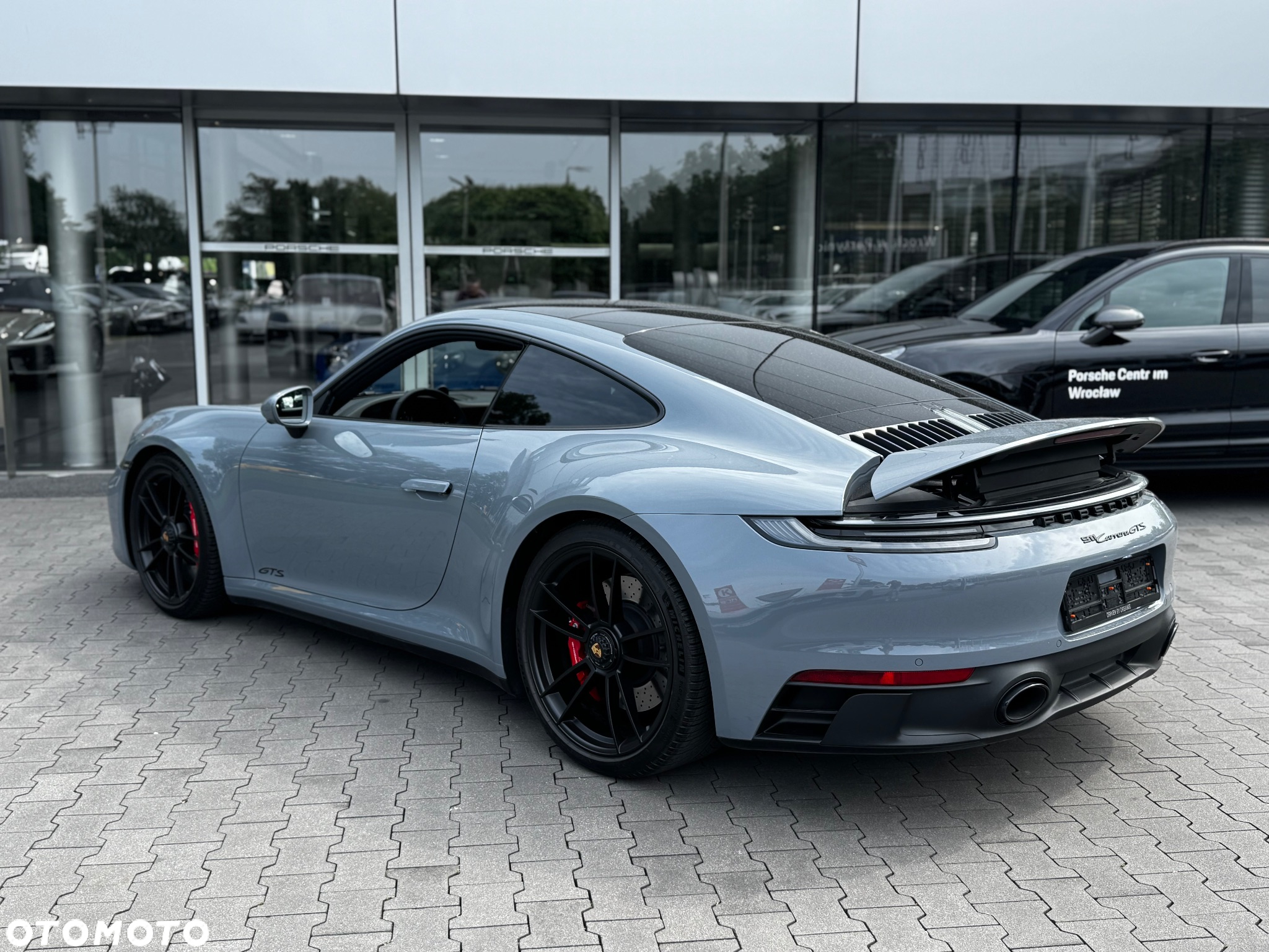 Porsche 911 Carrera GTS - 3