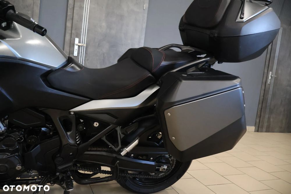 Honda NT - 22