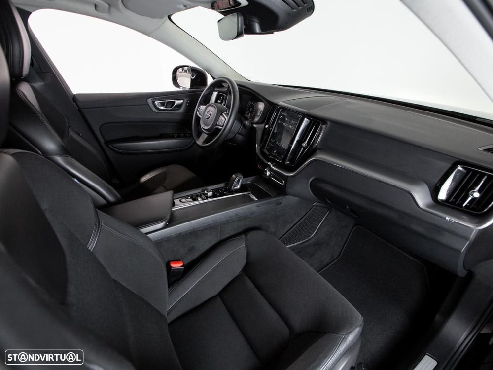 Volvo XC 60 2.0 T8 PHEV Momentum AWD - 12