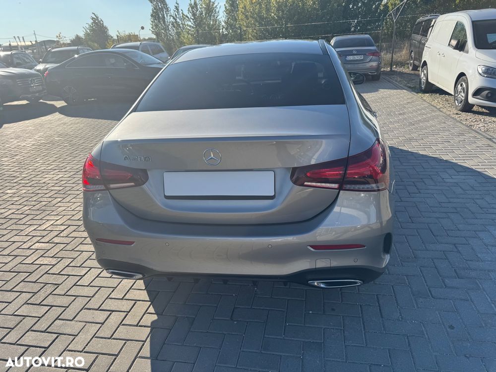 Mercedes-Benz A ver-200-7g--dct-amg-line - 10
