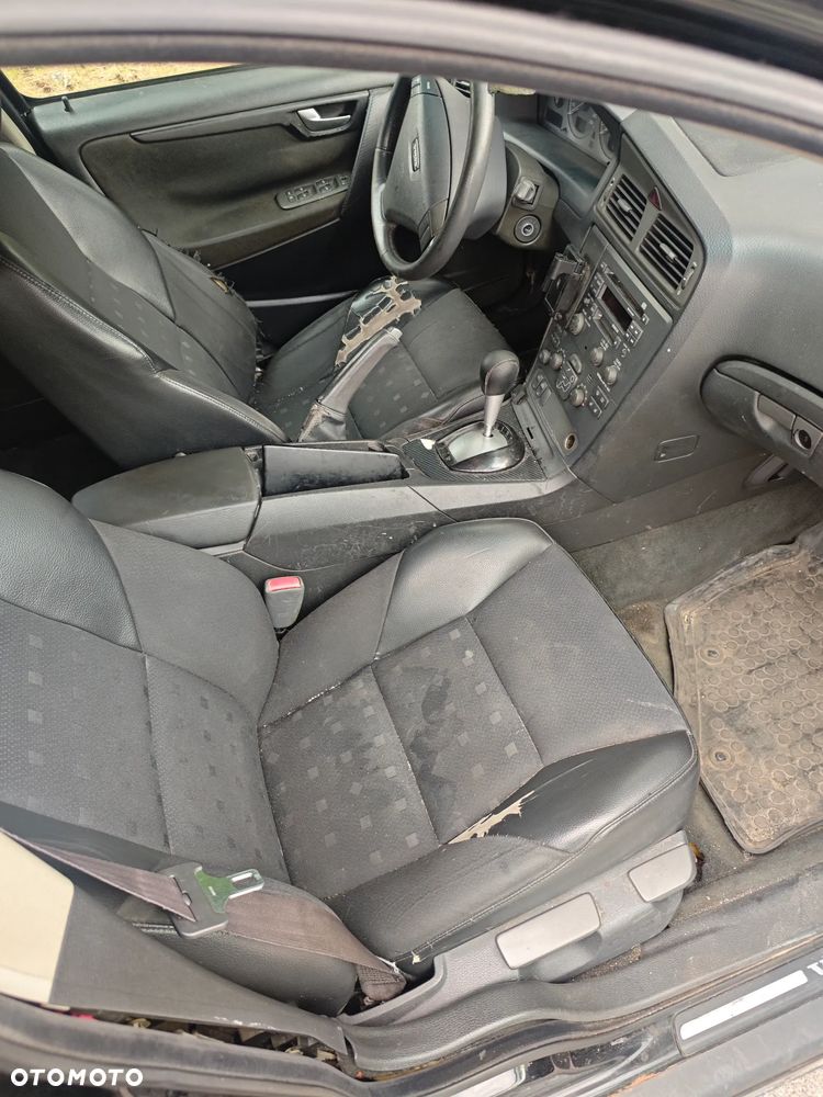 Volvo S60 2.4i - 12