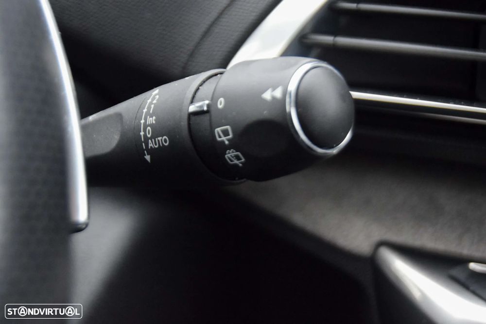 Peugeot 3008 1.6 Hybrid GT Pack e-EAT8 - 12