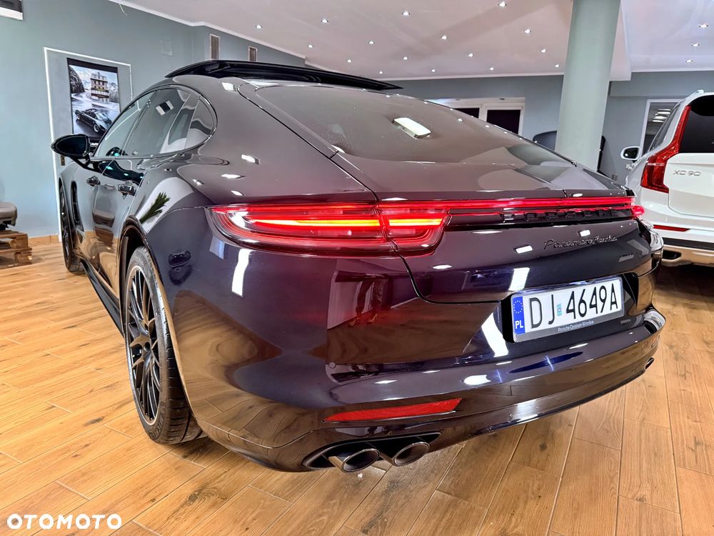Porsche Panamera Turbo Executive - 20