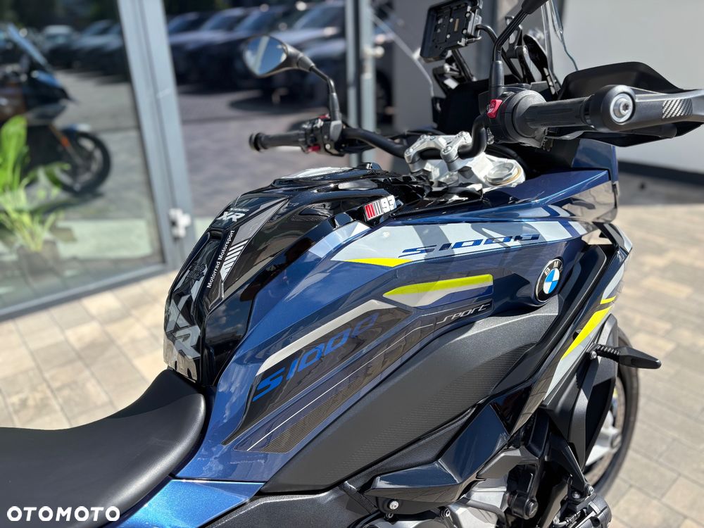 BMW XR - 8