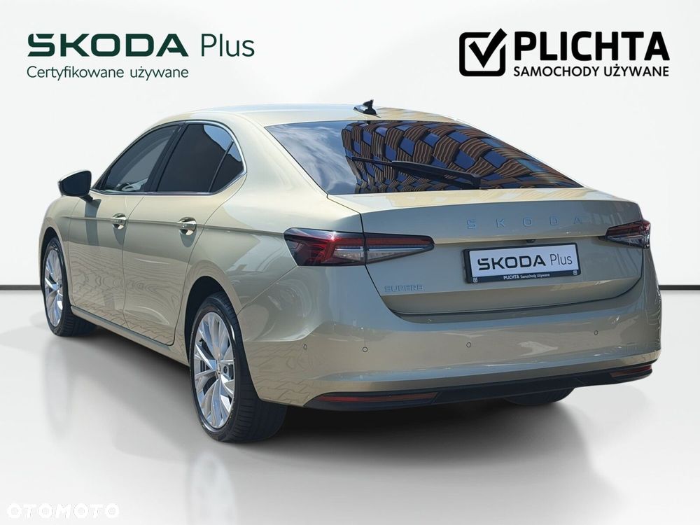 Skoda Superb 2.0 TDI SCR Selection DSG - 9