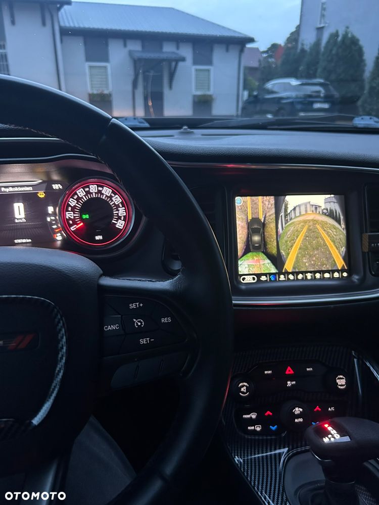 Dodge Challenger Automatik SXT Plus - 12
