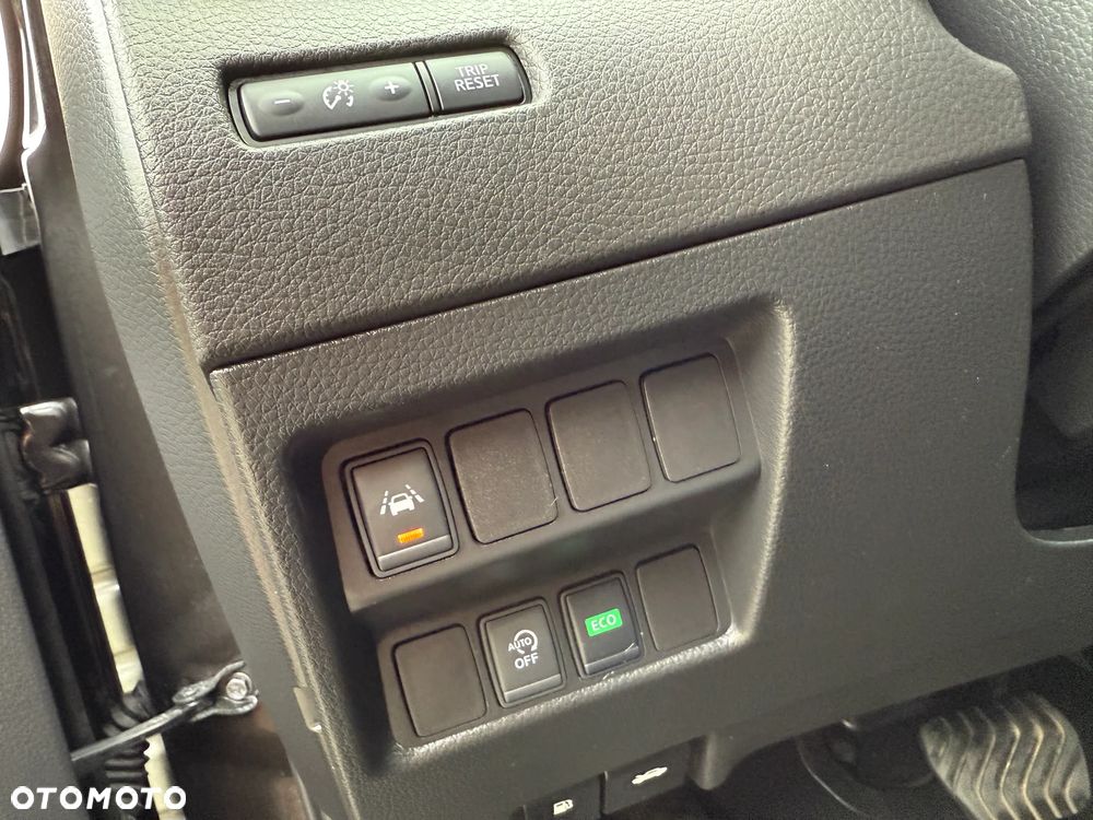 Nissan Qashqai 1.2 DIG-T Xtronic TEKNA+ - 23