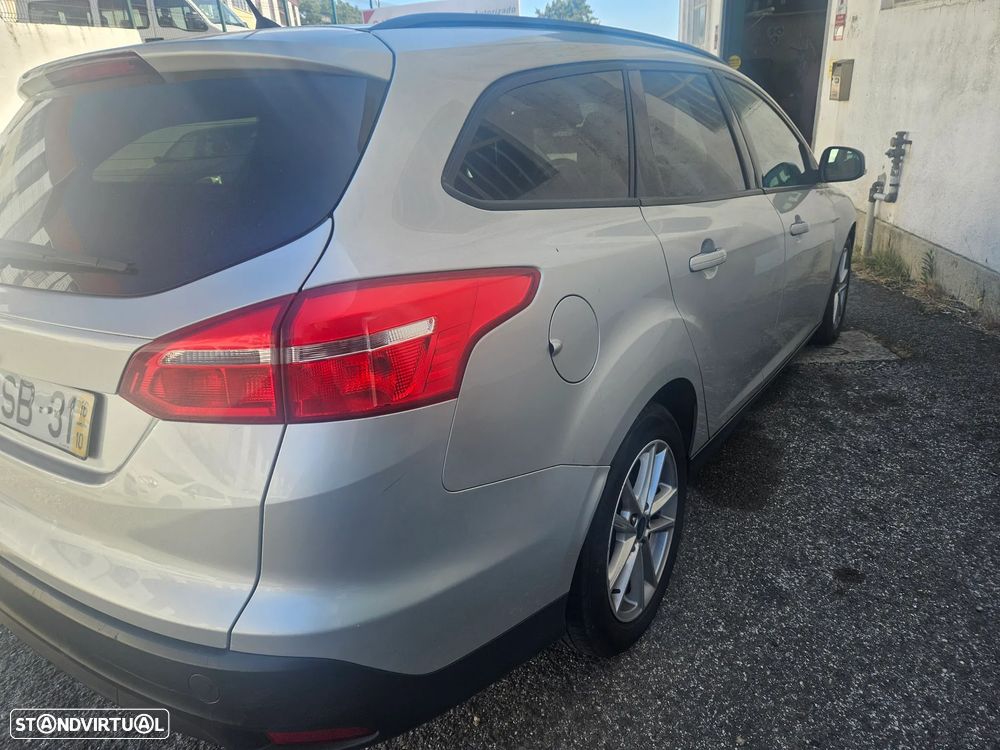 Ford Focus SW - 5