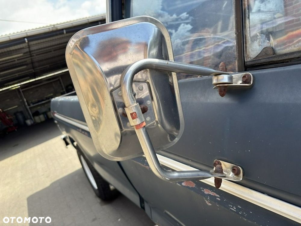 Ford Inny - 24