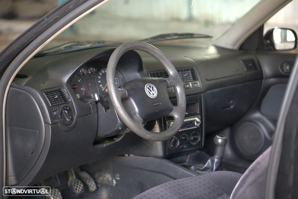 VW Golf - 11