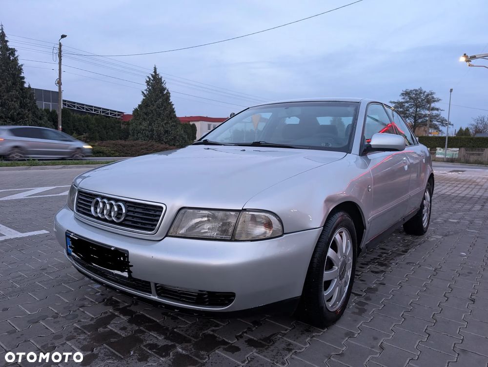 Audi A4 Limousine - 2