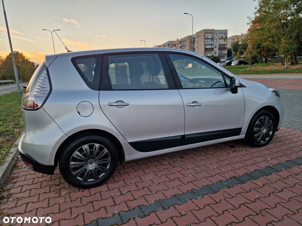 Renault Scenic - 17