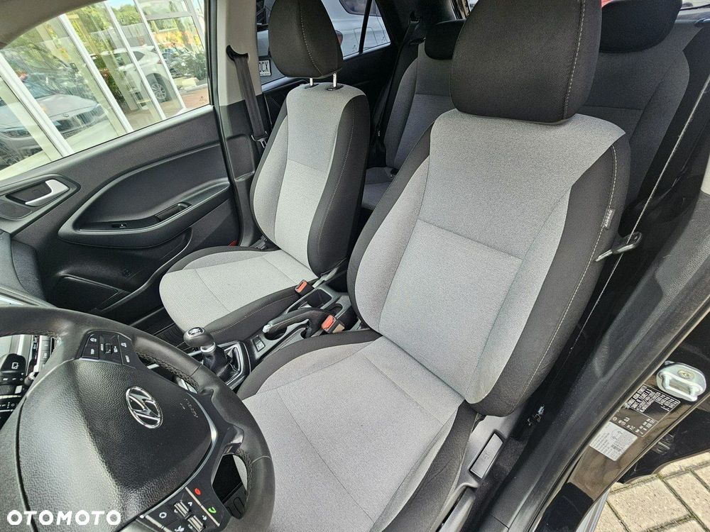 Hyundai i20 - 12