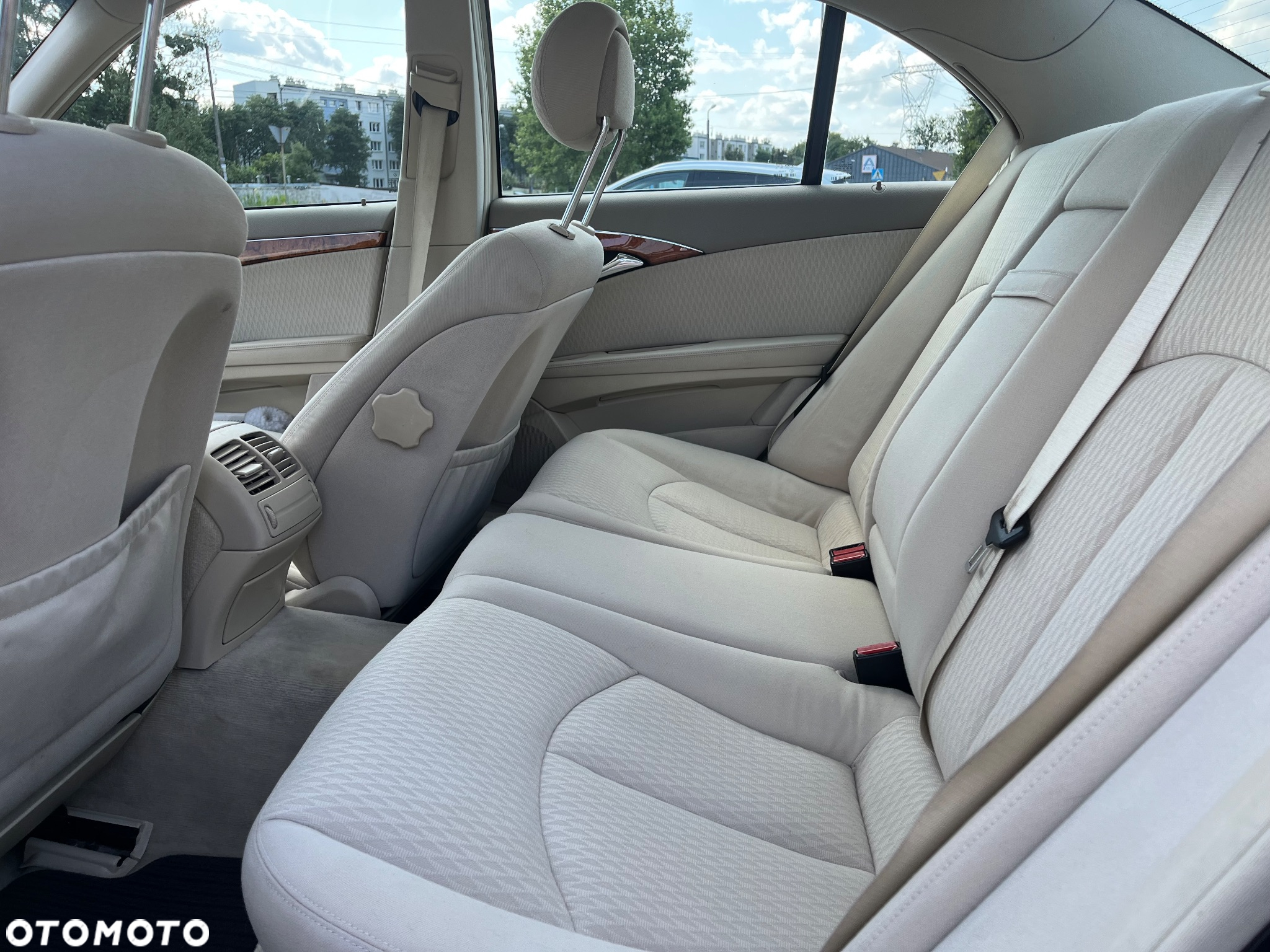 Mercedes-Benz Klasa E 320 CDI T Elegance - 21