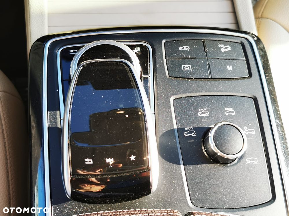 Mercedes-Benz GLS 400 4Matic 9G-TRONIC - 23