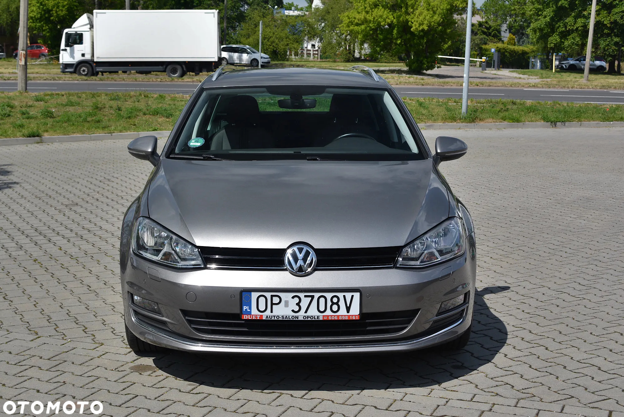 Volkswagen Golf - 11