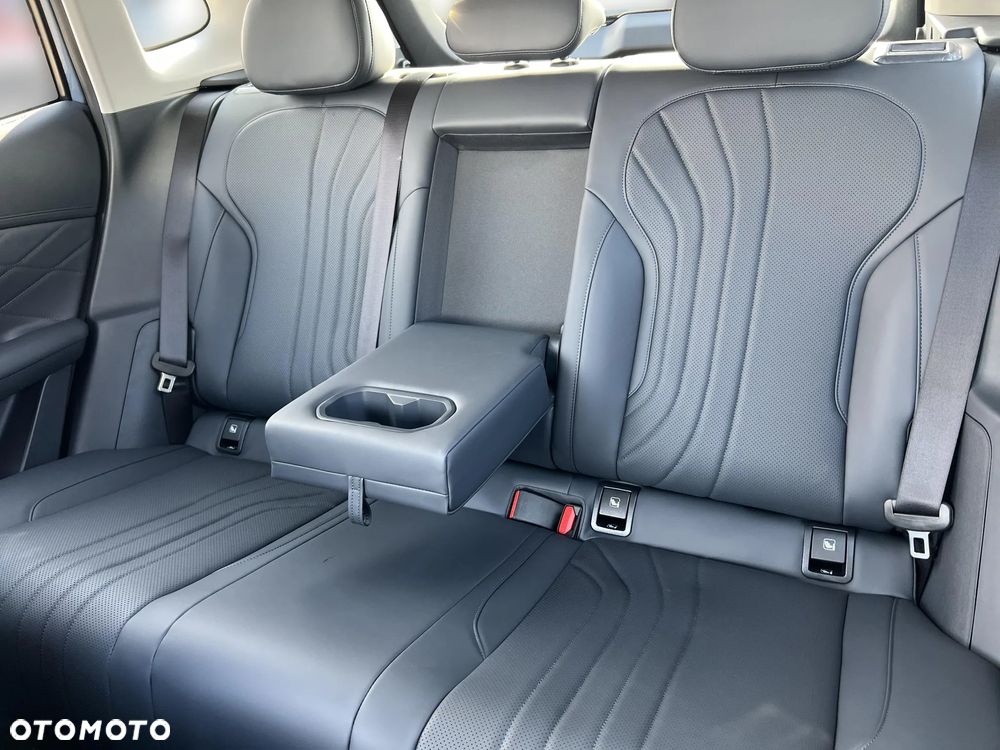 Geely Starray EM-i 1.5 PHEV Max - 16