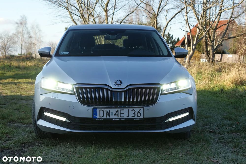 Skoda Superb 2.0 TDI Ambition DSG - 2