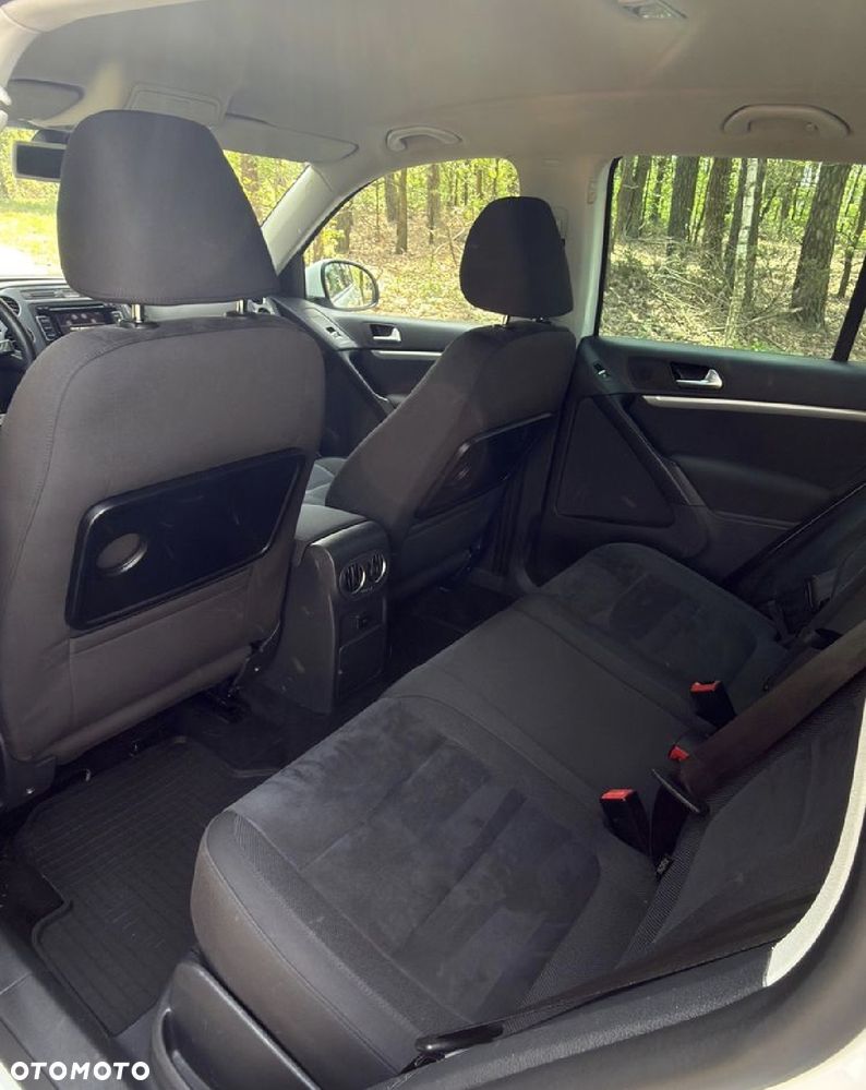 Volkswagen Tiguan - 12