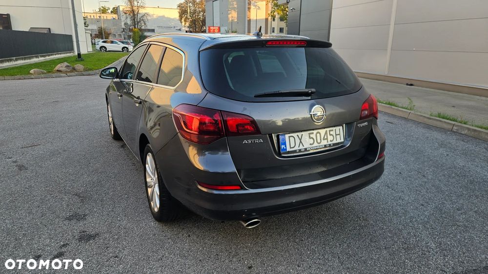 Opel Astra 1.4 Turbo Innovation - 18