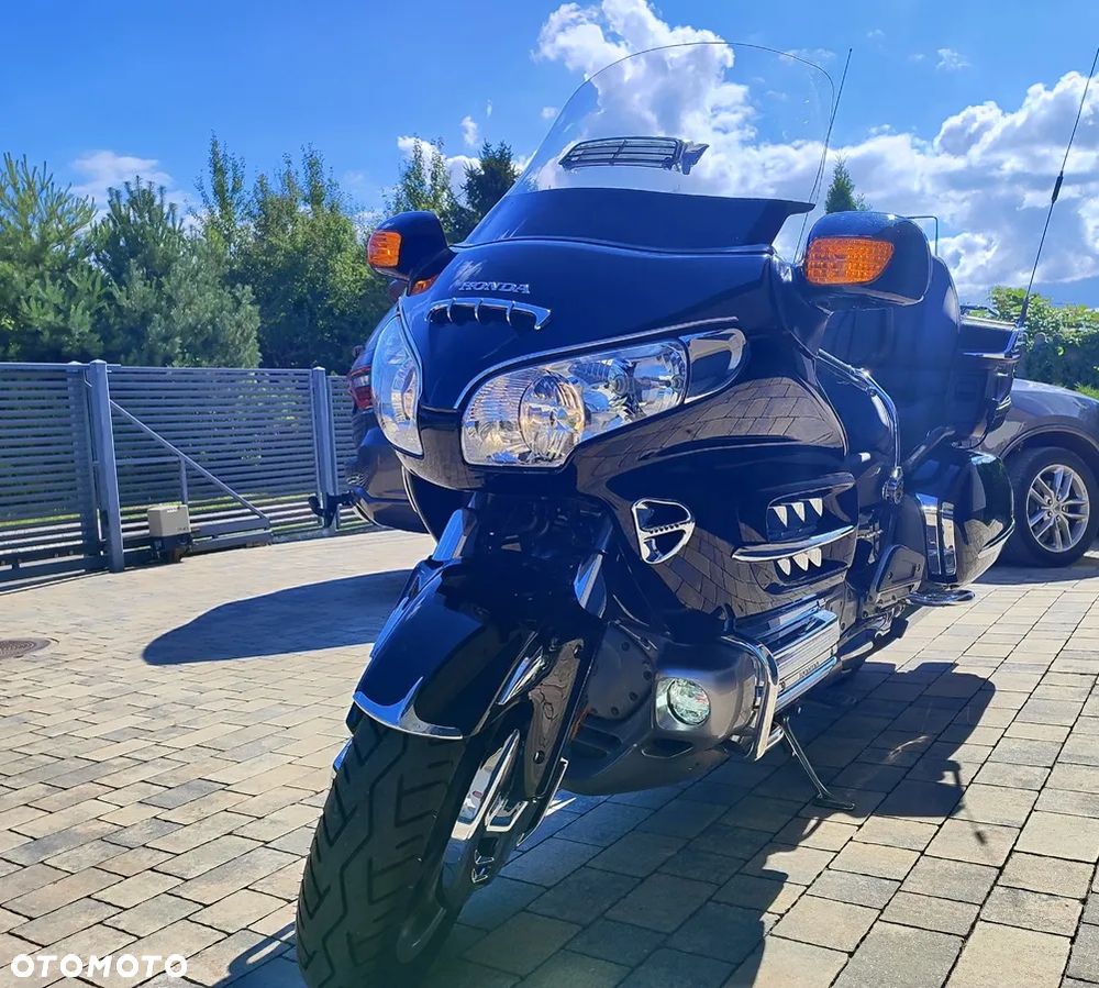 Honda GL - 36