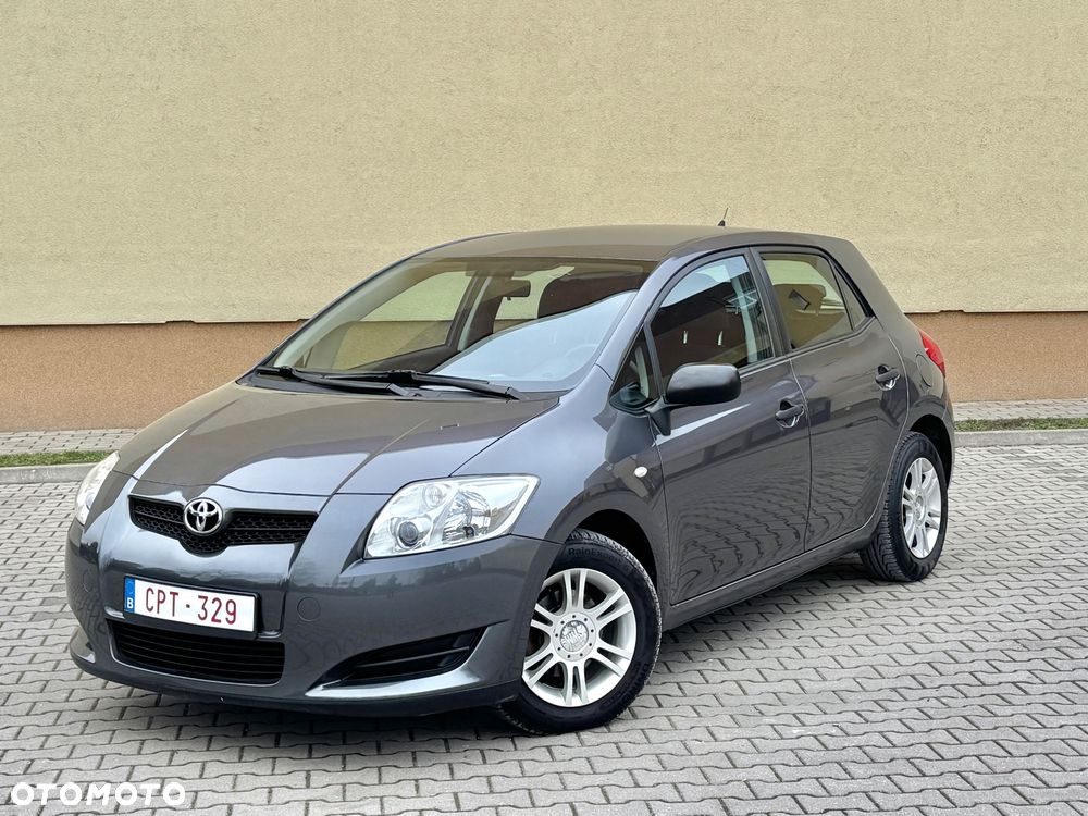 Toyota Auris 1.4 D-4D - 1