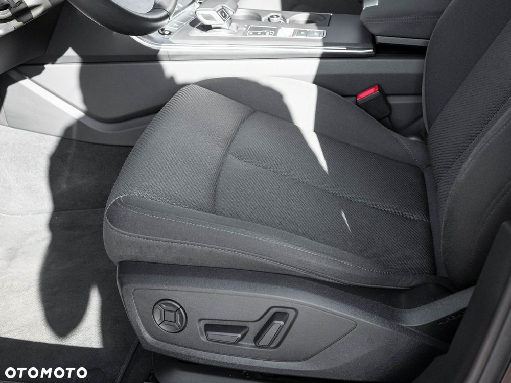 Audi A6 Avant - 11