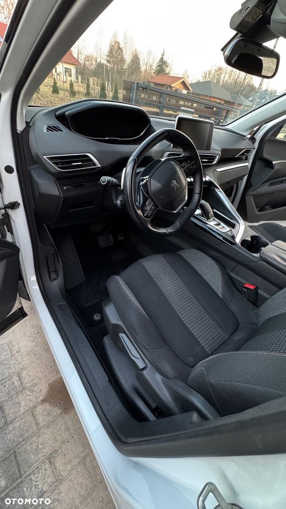 Peugeot 5008 1.6 THP Active S&S EAT6 - 20