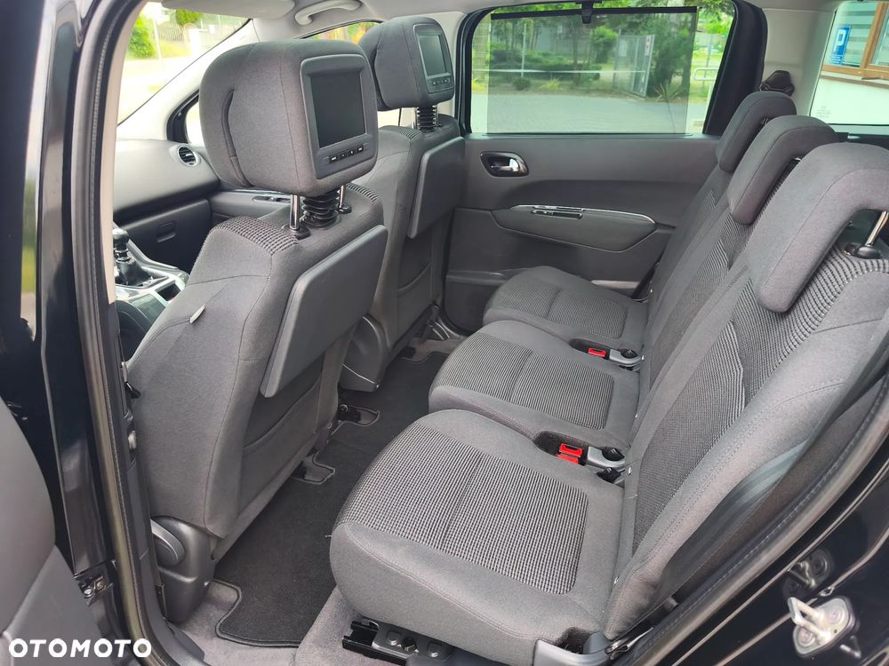 Peugeot 5008 - 26
