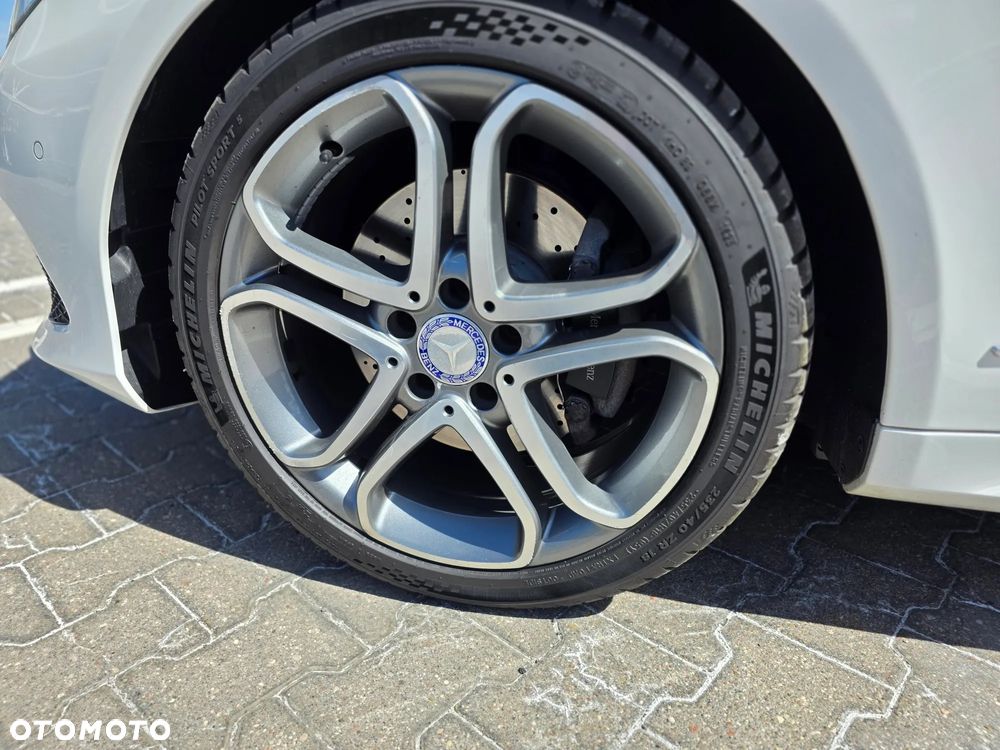 Mercedes-Benz Klasa E 250 7G-TRONIC - 25