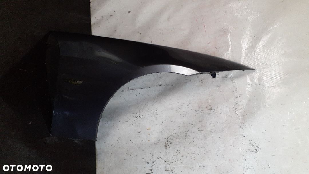 * BŁOTNIK PRAWY PRZÓD BMW E90 E91  SPARKLING GRAPHITE - 1