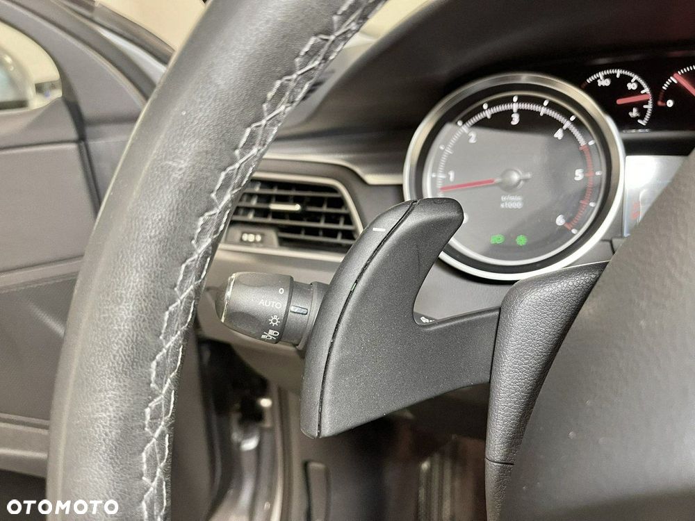 Peugeot 508 SW BlueHDi 180 EAT6 Stop&Start GT - 28
