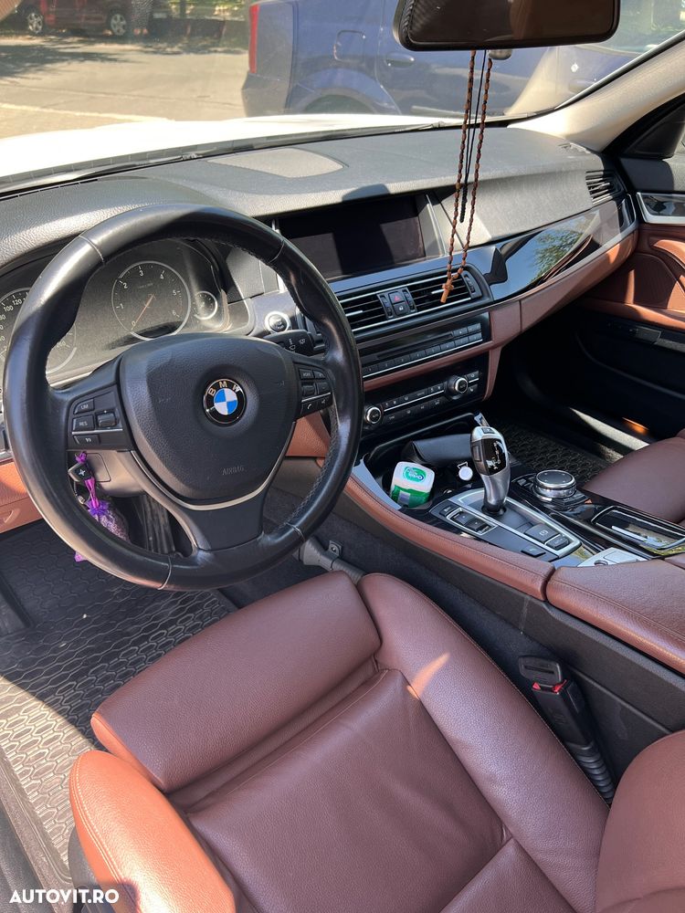 BMW Seria 5 518d Aut. - 7